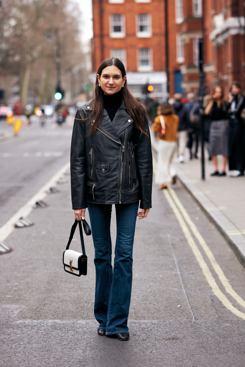 London FW23 streetstyles – Sandra Semburg